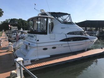 39' Carver 2003 Yacht For Sale